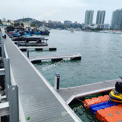 Long-Lasting Marine Floating Docks With LLDPE Floats Pile Cap For Floating Pontoon Bridge Use