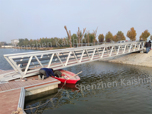 Seaworthy Aluminum Floating Marina Gangways 300kgs/sqm Loading Capacity with Bolts And Nuts Accessories