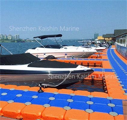 Modular Floating Dock With 350kg/Sqm Load Capacity HDPE Jet Ski Dock For Marina Boat
