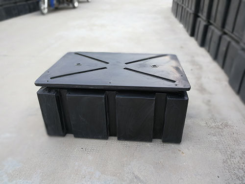 Black Or Customized LLDPE Floatation Marina Floating Dock Yacht Floating Pontoon Bridge