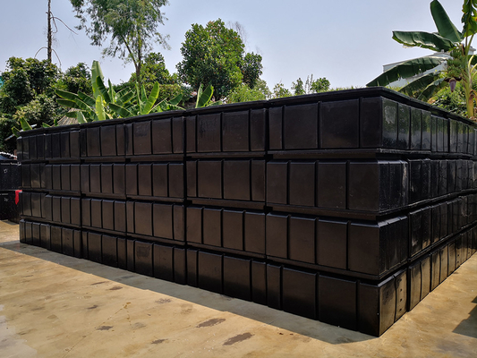 Black Or Customized LLDPE Floatation Marina Floating Dock Yacht Floating Pontoon Bridge