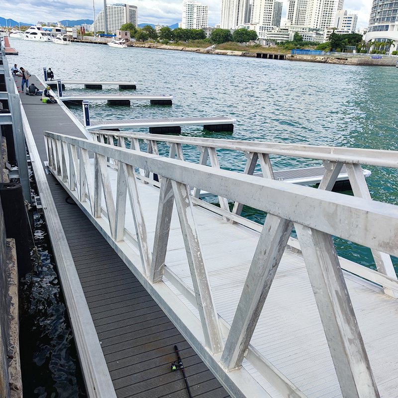 Aluminum Floating Bridges with Customizable Length and Silver Surface